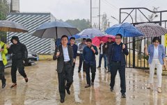 浠水县住建局领导一行冒雨视察华堂环保